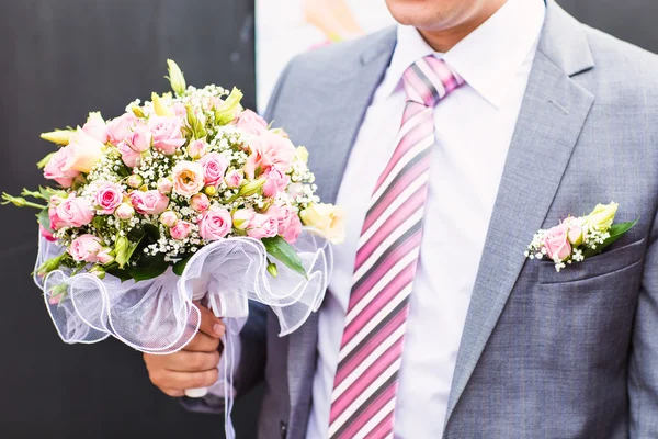 Hombre vestido —  Fotos de Stock