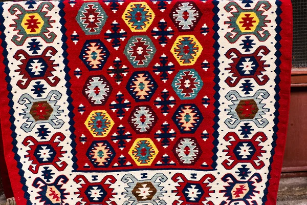 Doğulu Halı