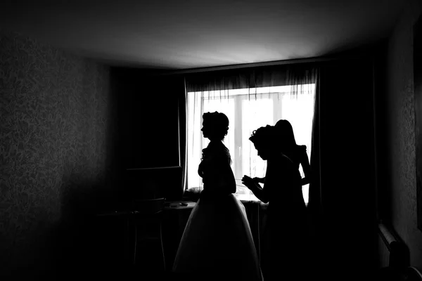 Silhouette der Brautkleider — Stockfoto