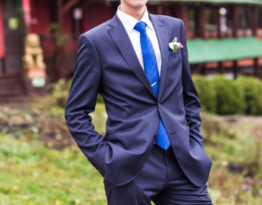 Damat uzağa arıyorsunuz