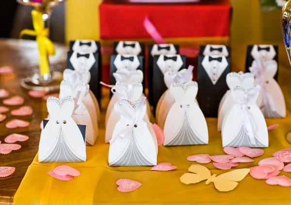 Весільна бонбоньєрка для гостя — стокове фото
