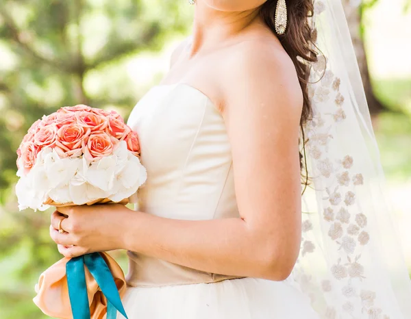 Bellissimo bouquet da sposa — Foto Stock