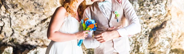 Novia y novio felices — Foto de Stock