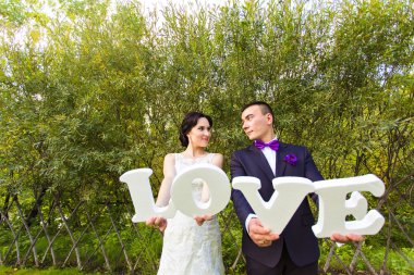 Gelin ve damat ile kelime