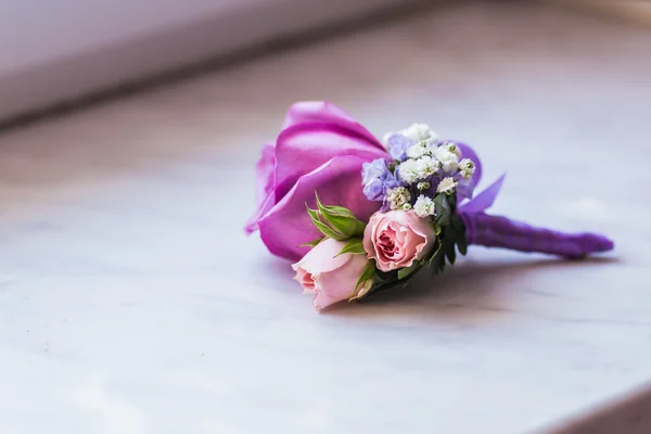 Bräutigam boutonniere Nahaufnahme — Stockfoto