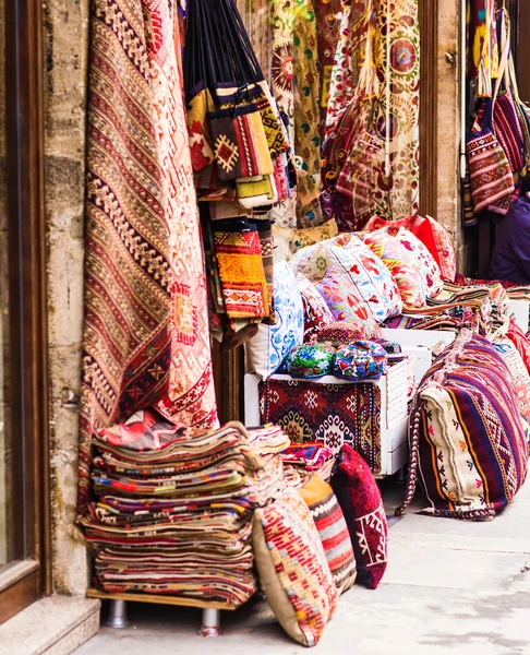 Textiles en el bazar de Estambul —  Fotos de Stock