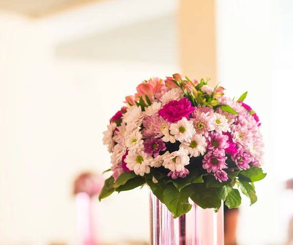 Reception Interior with beautiful  flowers in vase — Stock Photo, Image