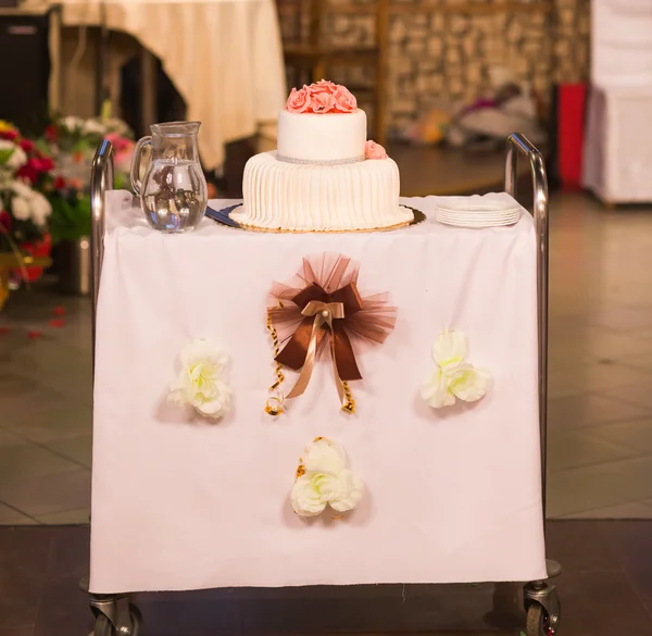 Afbeelding van een mooie taart op Bruiloft Receptie — Stockfoto