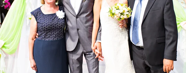 Hochzeitsgäste bei der Trauung — Stockfoto