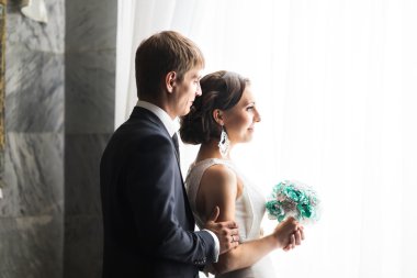 Mutlu gelin ve damat düğünlerinde