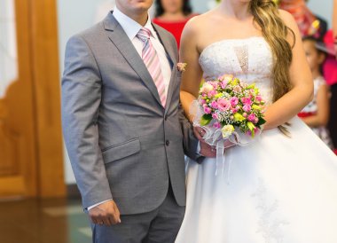 Mutlu gelin ve damat düğünlerinde