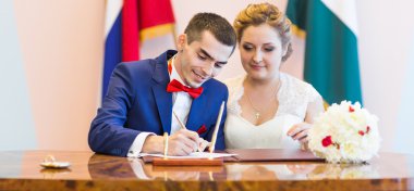 Nikâh dairesinde nikah töreni resmi, evlilik.