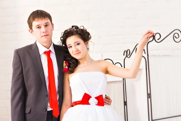 Casamento bonito, marido e mulher, amantes homem mulher, noiva e noivo — Fotografia de Stock