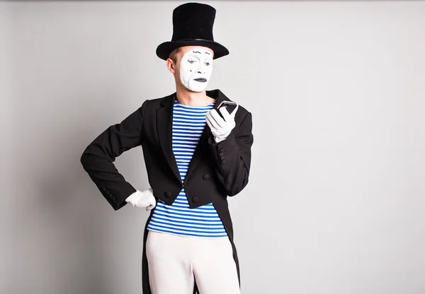 スマート フォンで mime します。エイプリル ・ フール 4 月の概念. — ストック写真