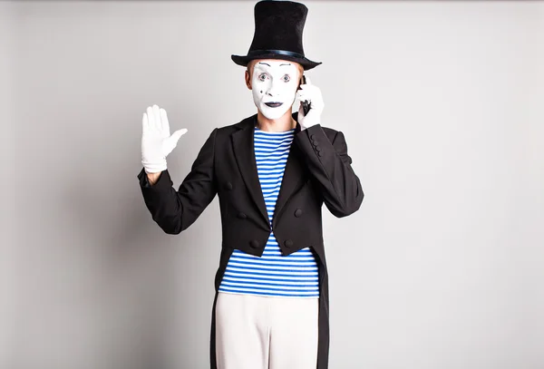 スマート フォンで mime します。エイプリル ・ フール 4 月の概念. — ストック写真