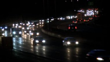 Gece karayolu trafiği