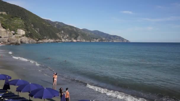 Przybrzeżnych sceny Monterosso al Mare — Wideo stockowe