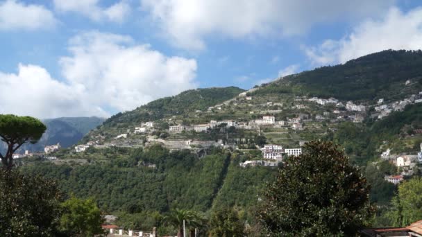 Blick auf die Stadt Ravello — Stockvideo