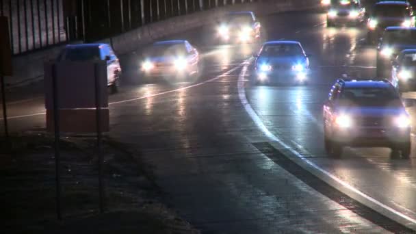 Highway traffic at night — Stock Video