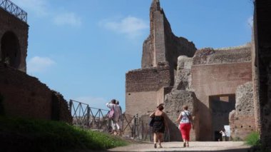 Roma'daki Palatine Tepesi'nde Harabeleri