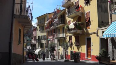 İtalyan sahil kasabası Manarola