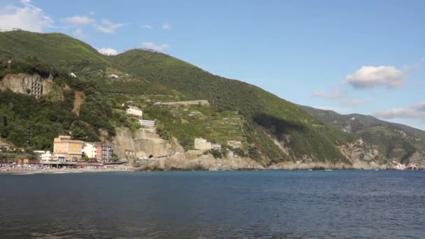 Escenas costeras de Monterosso — Vídeo de stock