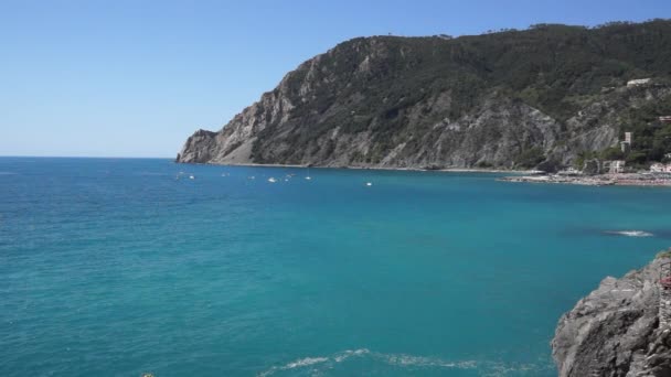 Kust scènes van Monterosso — Stockvideo