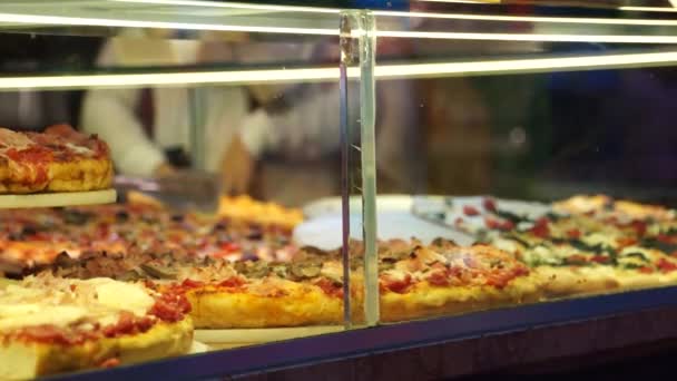 Pizza winkel in Venetië — Stockvideo