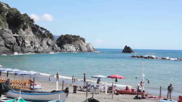 Przybrzeżnych sceny Monterosso al Mare — Wideo stockowe