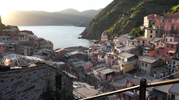 Vernazza θέα στην πόλη — Αρχείο Βίντεο