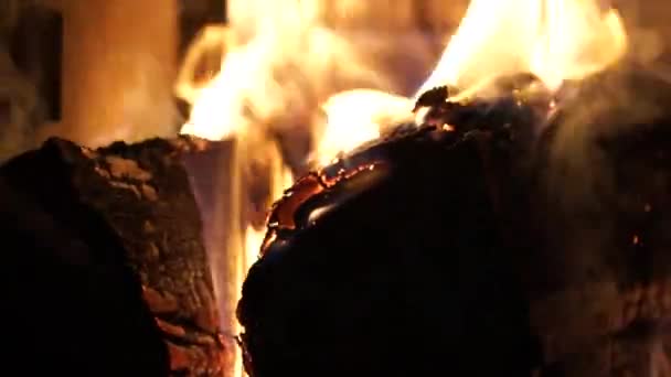 Flammes et charbons ardents 