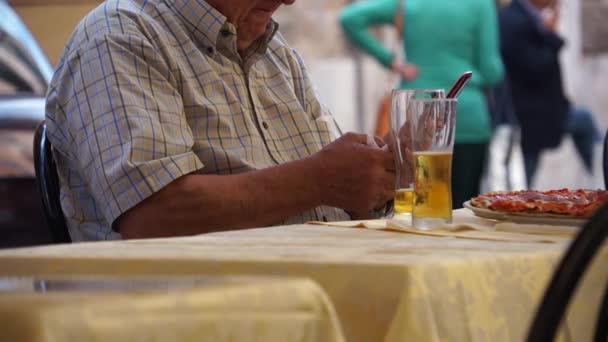 People Eating in Rome — Stock Video