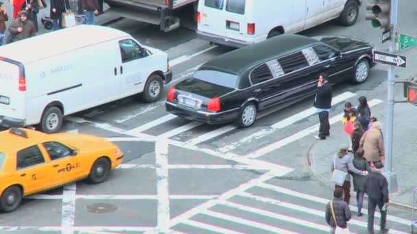 Traffic in a New York at morning — Stock Video