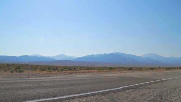 Welcome to Nevada Sign Along Side of Road — Stock Video