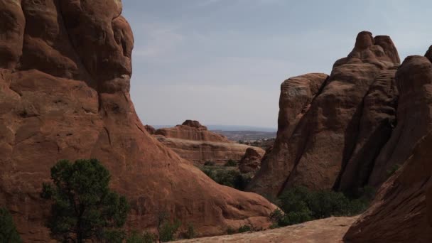 Dolly Shot del Parque Nacional Arches — Vídeo de stock