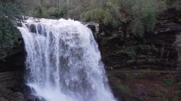 美しいドライ滝のビュー — ストック動画