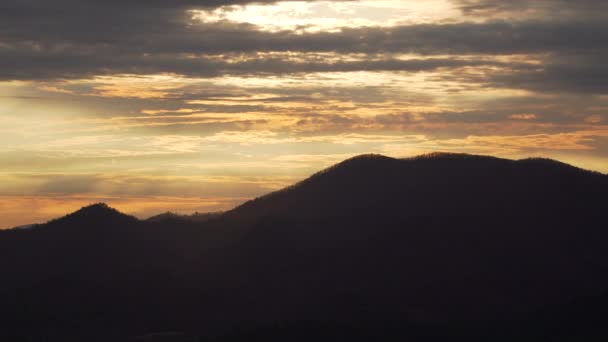 Dramático lapso de tiempo en el Bosque Nacional de Nantahala — Vídeo de stock