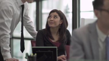 Bir sahne ofis işleri