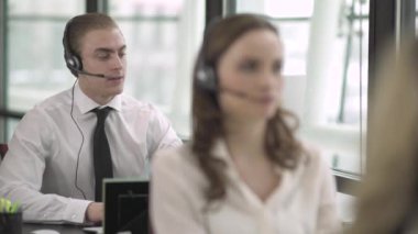 Olay yerinden bir müşteri destek veya çağrı merkezi