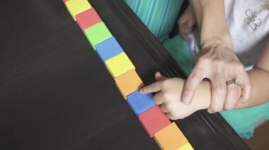 Childs'ın eğitim ortalama günde bir sahne