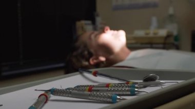 Olay yerinden bir dişçi ofisi ziyareti