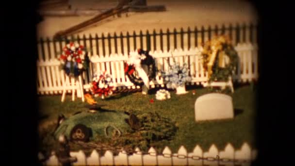 Vista de la tumba del presidente John F. Kennedy en el cementerio nacional de Arlington en 1966 — Vídeo de stock