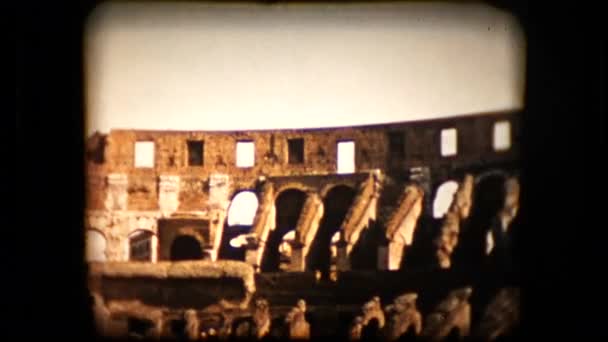 Bilder av den romerska colesseum tagit 1955 — Stockvideo