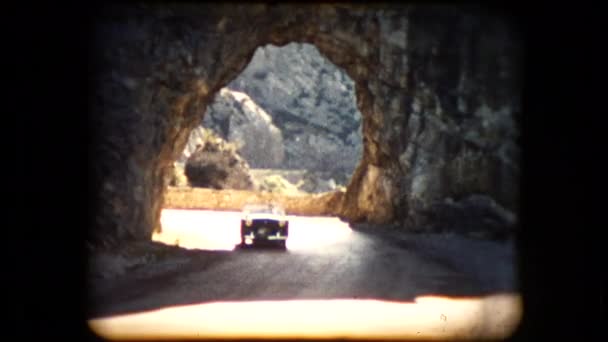 Images d'une voiture de sport TR2 Triumph roadster 