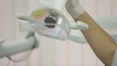 dişçi ofisinde lamba