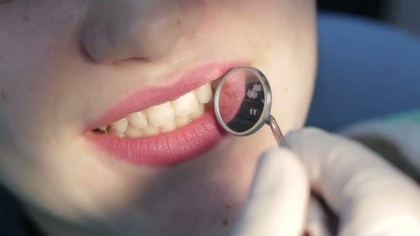 Examen de la boca y los dientes — Vídeos de Stock