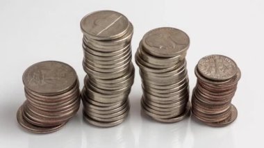 Ön planda beyaz arka planda Amerikan sentleri