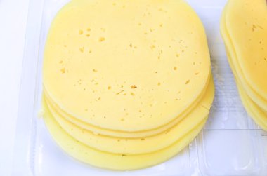 ince peynir parçaları yığını