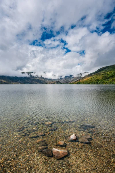Klidné Transparentní Vody Jezeře Sanabria Největší Přírodní Jezero Pyrenejském Poloostrově — Stock fotografie