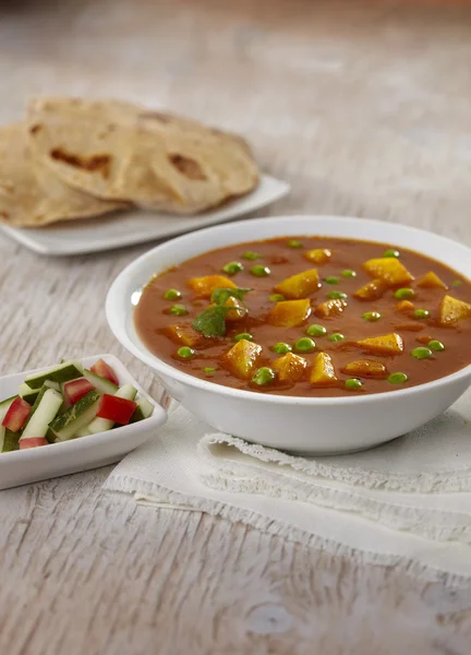 Aloo mutter with Roti — Stock Photo, Image